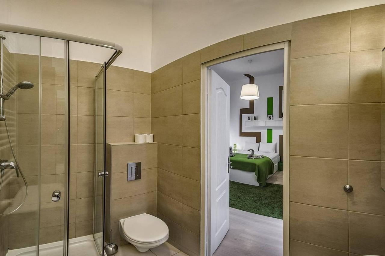 Holiday home Your Frisky In The Iconic Vaci Street Budapest